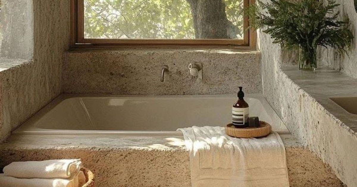 🌿 Arquitectura Brutalista Natural: la fusión perfecta entre fuerza, textura y armonía con la naturaleza