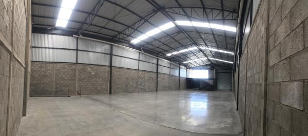 Bodega en renta de 660 m2 en zona norte 